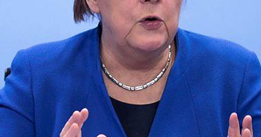 Merkel calls on Washington to free the vaccine market and its components