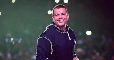 Amr Diab publishes new photos from his ceremony at Al Manara Center in New Cairo