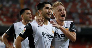Valencia star scores the first goals of the Spanish league in front of Khitavi video