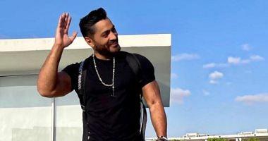 Tamer Hosny announces completion of filming video clip Open your heart
