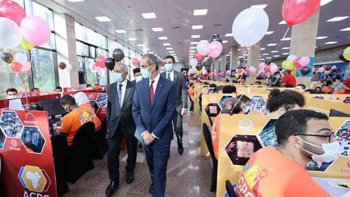 Minister of Communications attends the conclusion of the official compatibility of the software for university students