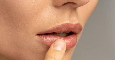 Natural recipes for treatment of lipstick and forest and pain