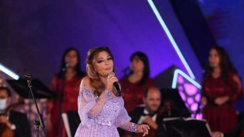 Samira Saeed shine on the fountain theater on the opera video and pictures