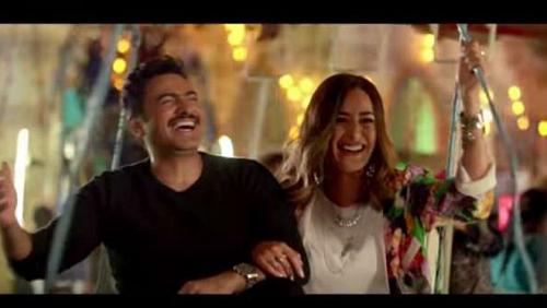 The audience of Tamer Hosny replaces Amina Khalil with a Shiha in the clip I love you