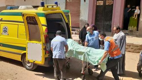The death of an employee fell from the fifth floor in mysterious circumstances in Nasr City