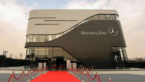 By $ 12 billion Mercedes launches its exhibitions for sale in Europe