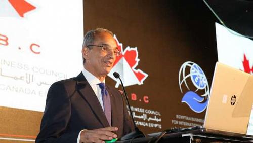 Minister of Communications concentrated efforts to build Egypt digital and develop sectors