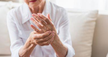 Overeating foods with omiga 6 increases the symptoms of arthritis