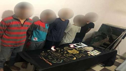 The arrest of 5 people who stole a house in Luxor