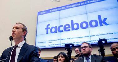 Bloomberg Zuckerberg loses $ 7 billion in hours after Facebook disrupts Facebook