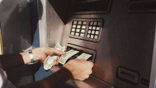 A risk recorder steals ATM machine from Mansoura School
