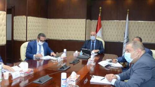 Minister of Housing reviews ways of maximizing the benefit of state land