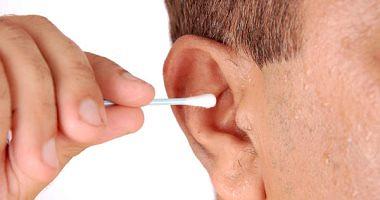 Stop using cotton peels to clean the ears 3 reasons to leave ear wax