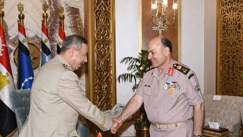 Urgent Lieutenant General Osama Askar receives the head of an Algerian military delegation