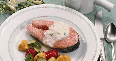 Learn about the health benefits of canned salmon