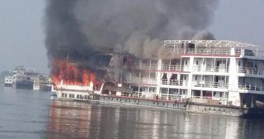 Fire in Nile Restaurant Nile Street in Giza and civil protection is trying to control