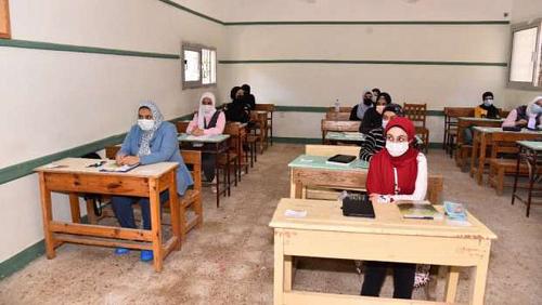 Tomorrow 393 thousand students in the scientific Division perform the chemistry exam