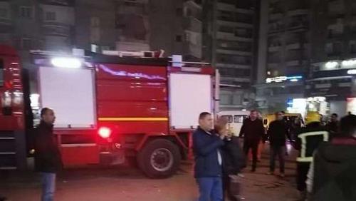 Civil protection controls a limited fire higher property in Dokki