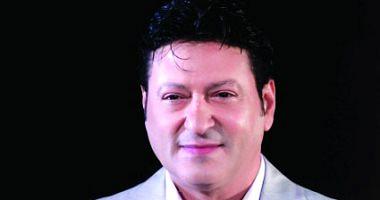 Mohamed El Helou offers the latest songs