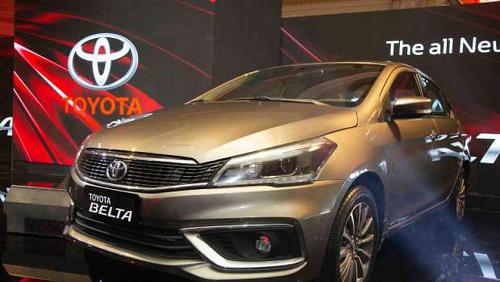 Comparison between Toyota Paleta and Nissan Sunny and MG5