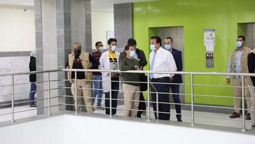 Abdul Ghaffar inspecting the work in Al Ajmi Specialized Hospital in Alexandria