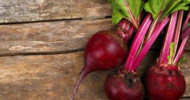 5 The benefits of the face provided by the beet resist acne and enhances skin health