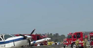 A plane shocked by a car on California Video and Photos