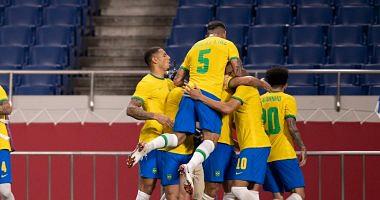 Neymar tops the formation of Brazil against Peru in the World Cup qualifiers
