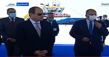 The Sisi president is inspecting the work of the project project 85 3 in Alexandria port