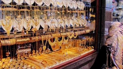 Decreased 2 pounds gold prices today in the domestic market