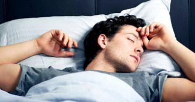 Healthy benefits for sleeping on the back protects you from headaches and neck pain