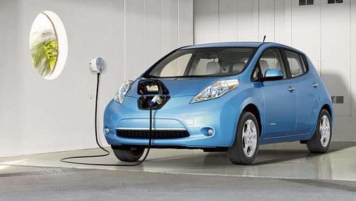 Licensing 101 electric cars and gas last month in the governorates