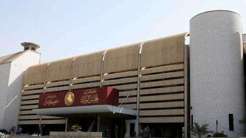 The first session of the new Iraqi House of Representatives tighten and attract and deputies with the won