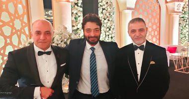 Hamid Al Shawri celebrates the wedding of his son in the presence of art stars