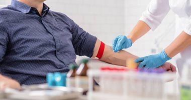The law prohibits the work of blood operations centers without a license to know the penalty of the violation