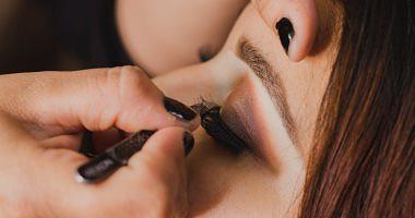 5 Tips Including Eyes Makeup Without Suitable Brush Errors