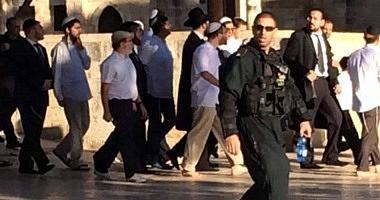 Palestine storms settlers AlAqsa Mosque calls international intervention