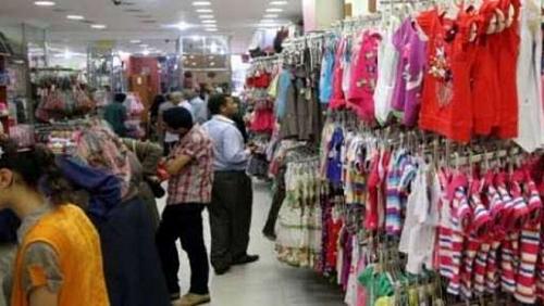 Offers and discounts for summer clothes before the start of Okazion to revive markets