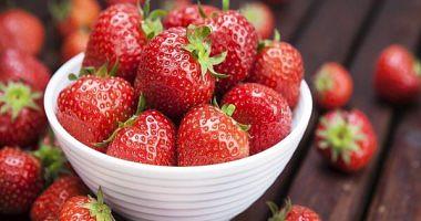 Strawberry your guide for skin and effective treatment for weight loss