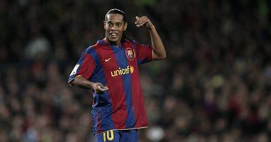 Gul Morning Ronaldinho stuns Real Madrid fans with a great goal in Clasico