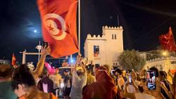 صحفيون تونسيون الشعب يؤيد قرار الرئيس التظاهرات نتيجة التراكم 