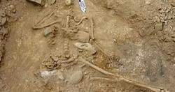 كشف سبب الوفاة بعد العثور على رفات صياد من العصر الحجري في تشيلي