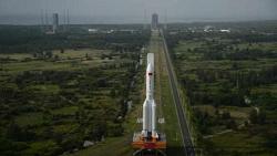 البحوث الفلكية الصواريخ الصينية قريبة من الأرض ، وتدور كل 90 دقيقة