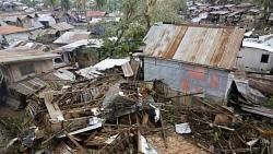 ارتفاع عدد ضحايا اعصار الفلبين الى 33 قتيلا وقلق عالمي من حدوث كارثه