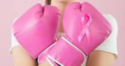 تقديم الدعم النفسي للمرأة المصابة بسرطان الثدي لمساعدتها على التعافي