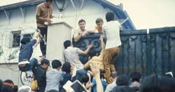 كيف تسببت نهايه حرب فيتنام فى ازمه لاجئين بجنوب شرق اسيا؟