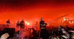 اندلاع حريق بمعمل اسطوانات اكسجين وسط بغداد بالعراق