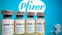 تبدأ المملكة المتحدة في تطعيم الأطفال ضد COVID19 ثلث جرعة الكبار