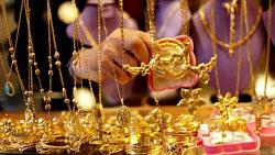 استقرت أسعار الذهب يوم الاثنين في عام 2021 و 21 قيراطا سجل 792 جنيها