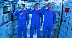 رواد فضاء الصين يستمتعون بـ120 نوعا من الاطباق اثناء اقامتهم فى الفضاء